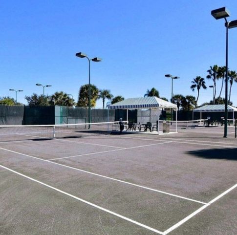 tenniscourts2